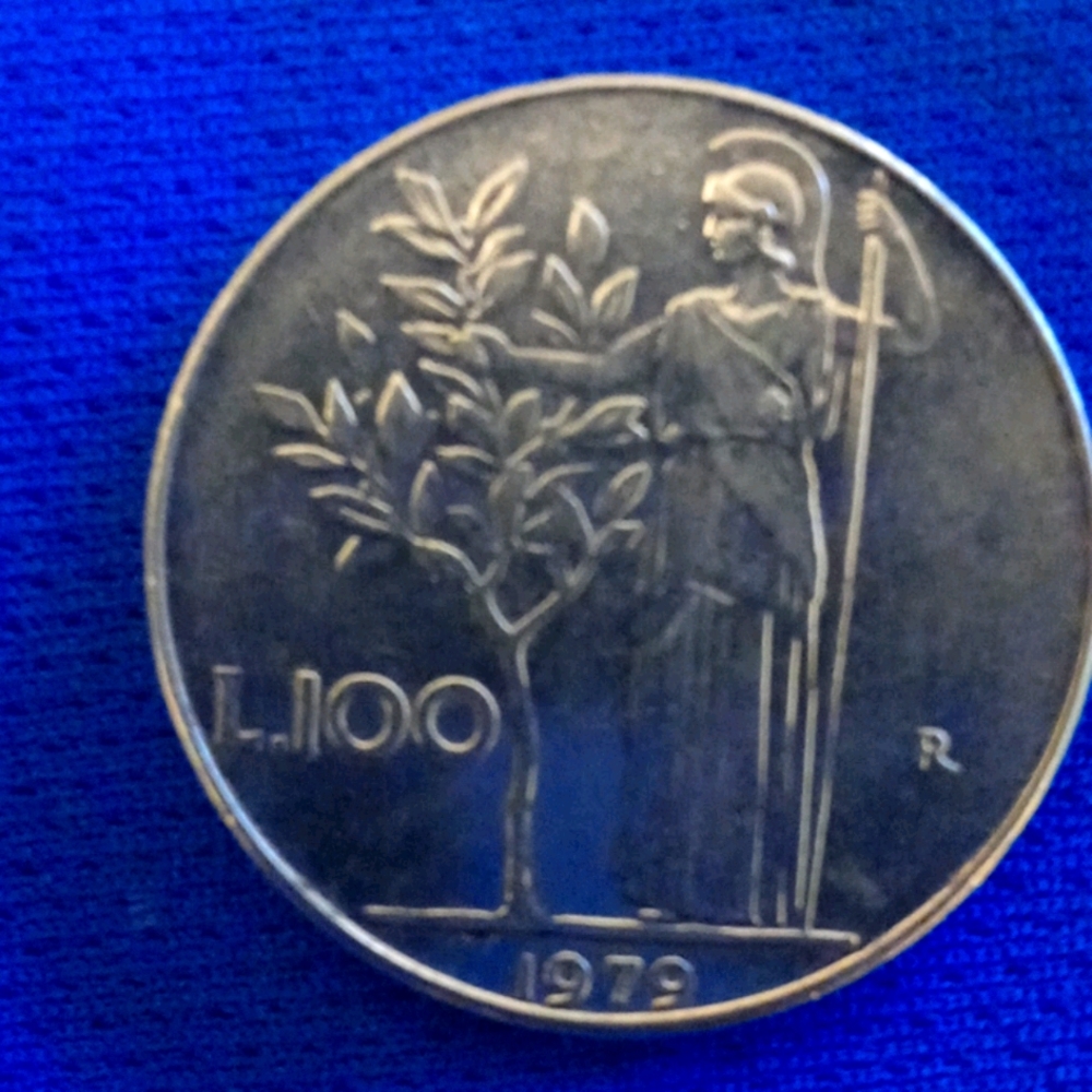 Vintage Republic Italiana Lire100 1979 coin